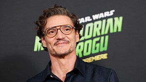 New 'Star Wars' film expected to rake in $165mn