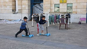 UN: 11 children harmed every day in Lebanon