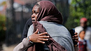 5 dead, including 2 suspects, after shooting at San Diego mosque