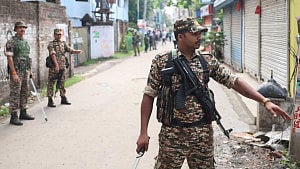 Hundreds arrested after post-poll clashes in West Bengal