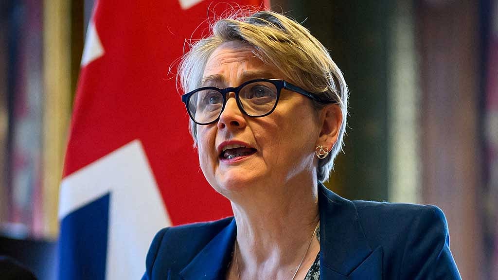 UK foreign minister due to visit China, India