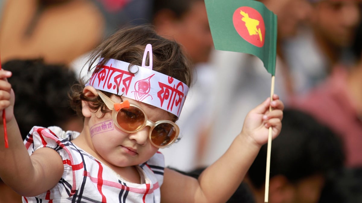 যুদ্ধাপরাধের বিচার : নির্বাচনমুখী নয়, সর্বজনীন দাবি