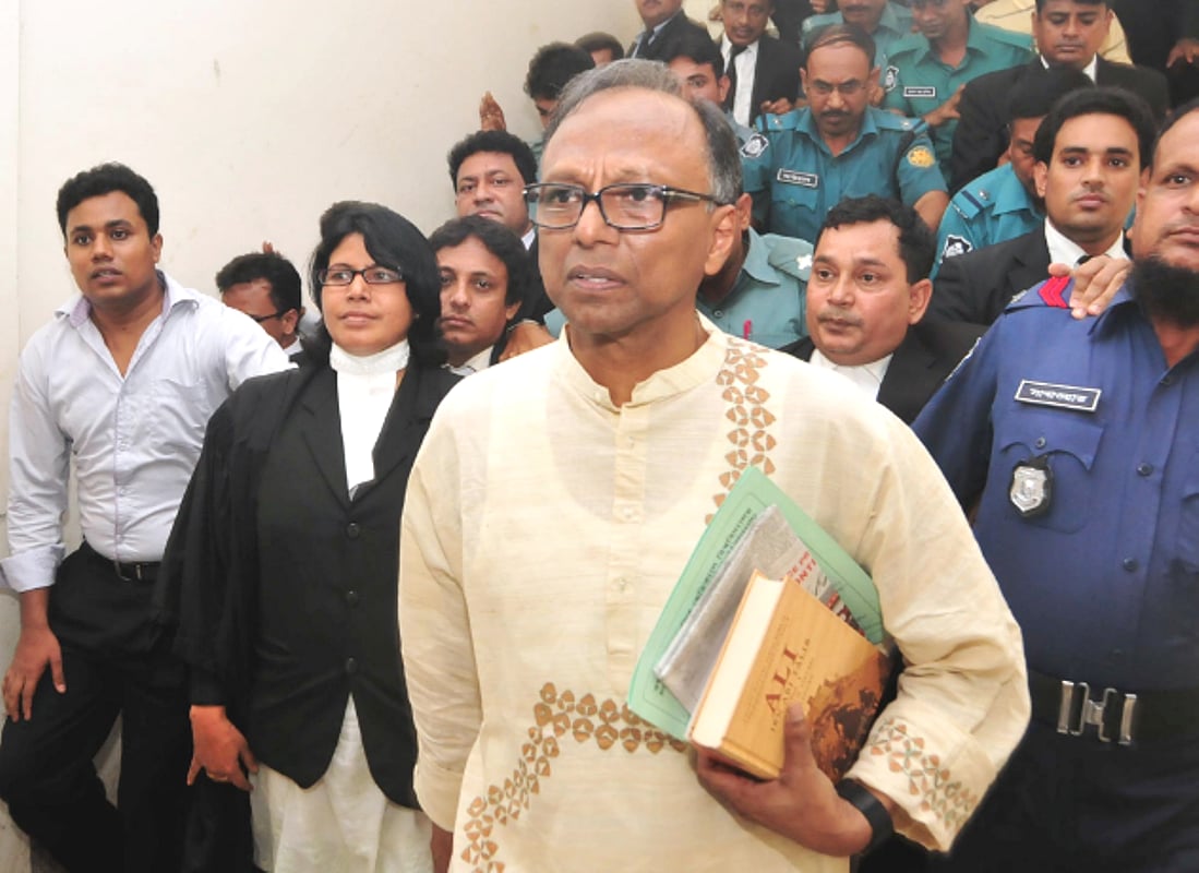 গণতন্ত্রের চতুর্থ স্তম্ভ ও পনেরজন সম্পাদক