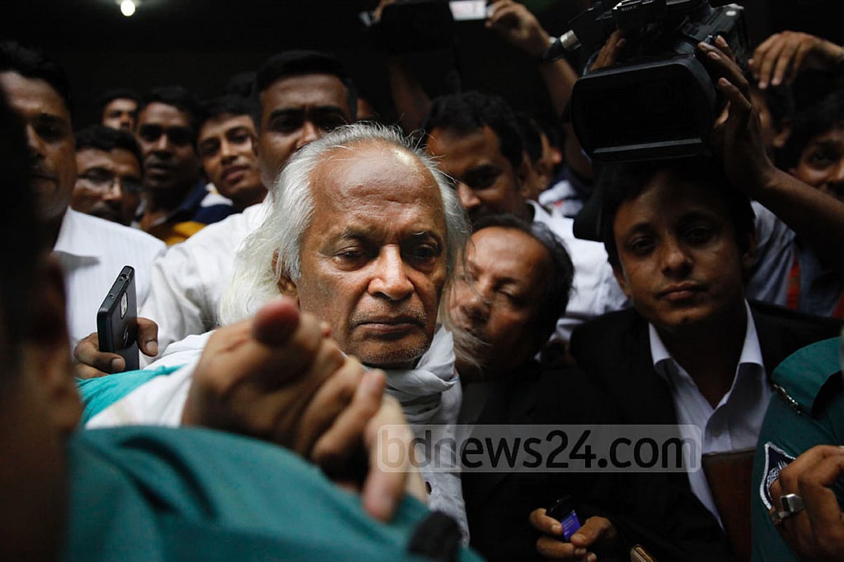 ফরহাদ মজহারের বোমা অথবা রেটরিক প্রসঙ্গে