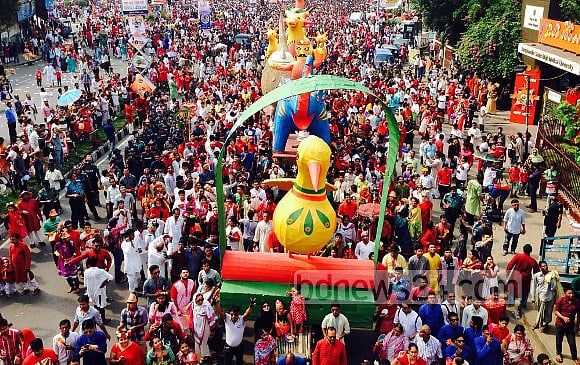 বাঙালির এই মহামিলন বাঙালি সংস্কৃতিতে অসাম্প্রদায়িকতার বীজ বপন করেছে 