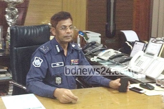 পুলিশ প্রধান প্রথমে 'দু-চারজন দুষ্টু বালকের দুষ্টুমি' বলে ঘটনা লঘু করে বয়ান দেওয়ার পরে কয়েক জনের ছবি প্রকাশ ছাড়া কিছুই করতে পারেননি 