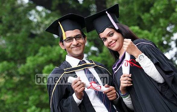 ঢাকা বিশ্ববিদ্যালয়ের একাডেমিক সাইকেল ছিল জুলাই থেকে জুন 