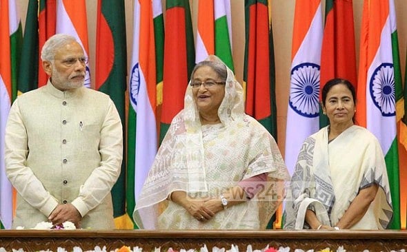 বাংলাদেশের প্রধানমন্ত্রী শেখ হাসিনা সম্পর্কে মোদি বলেছেন, একজন মহিলা হয়েও উনি সন্ত্রাসের বিরুদ্ধে কঠোর পদক্ষেপ নিয়েছেন বাংলাদেশের প্রধানমন্ত্রী শেখ হাসিনা সম্পর্কে মোদি বলেছেন, একজন মহিলা হয়েও উনি সন্ত্রাসের বিরুদ্ধে কঠোর পদক্ষেপ নিয়েছেন