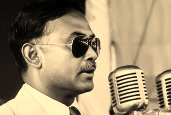 জেনারেল জিয়া নাকি তখন সঙ্গে সঙ্গেই বলেছিলেন: "Politics makes strange bedfellows." 