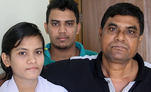সপরিবারে শামসুদ্দিন শাহ 
