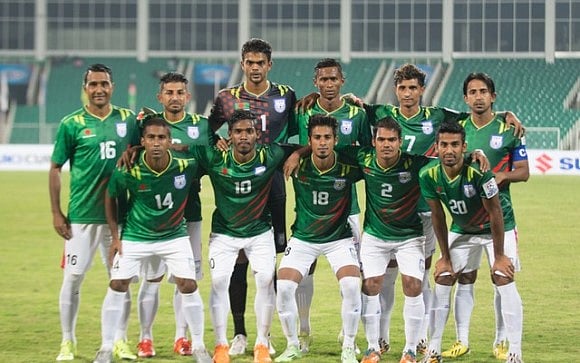 সুনির্দিষ্ট লক্ষ্য, উদ্দেশ্য ও পরিকল্পনা ছাড়া এক অদ্ভুত স্বপ্ন নিয়ে পথ চলছে বাংলাদেশের ফুটবল 