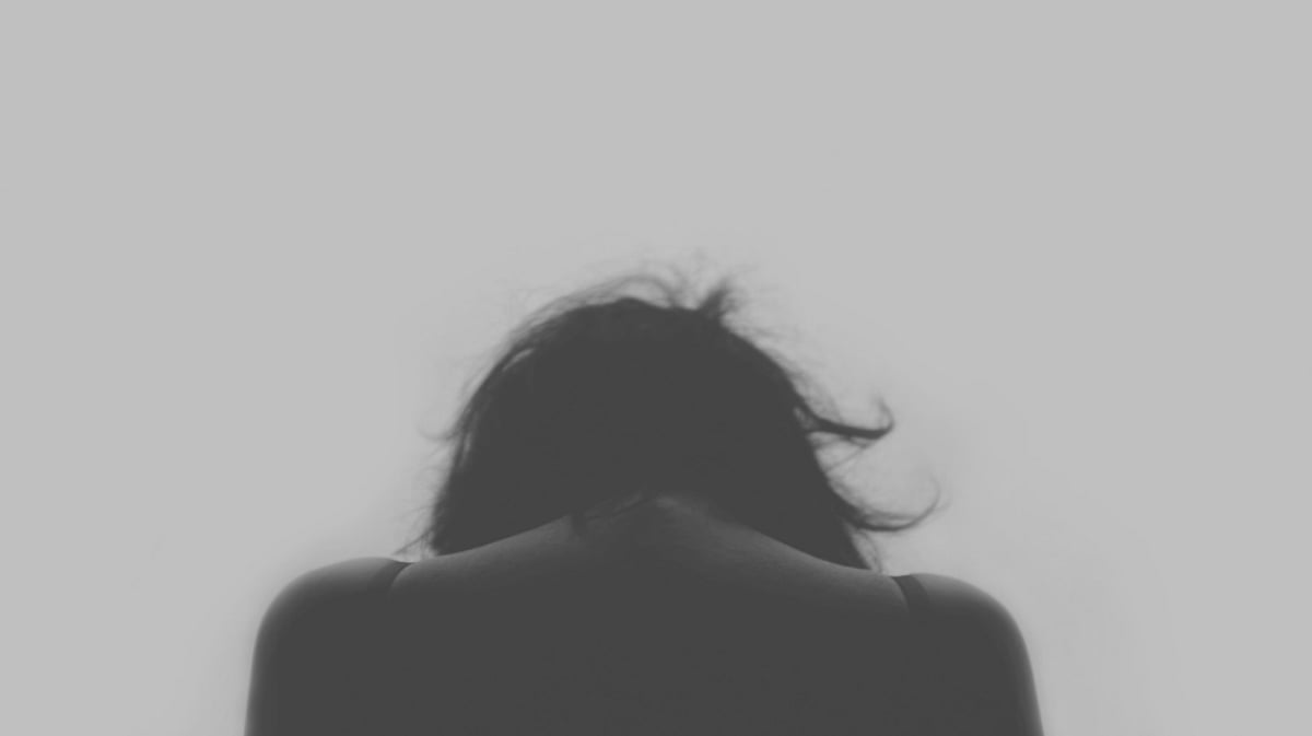 ‘‘মরণ রে তুঁহু মম শ্যামসমান’’ নহে