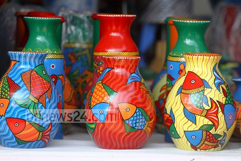 আকবর যদি এলাহি সন চালু না করতেন, তবে বাংলার জনগণকে এতদিনে কমপক্ষে ১৩ বছরের অতিরিক্ত খাজনা পরিশোধ করতে হত 