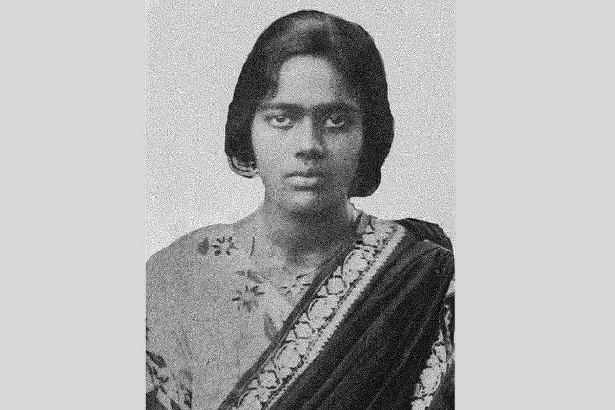 প্রীতিলতাকে ‘রোল মডেল’ কবে ভাবা হবে?