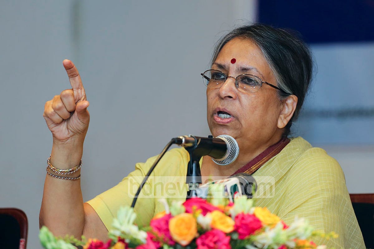 একজন সুলতানা কামাল ও শিক্ষিত মৌলবাদীরা