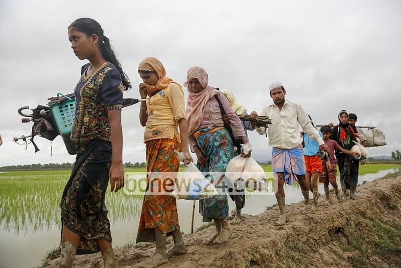এমনকি রোহিঙ্গাদের ওরা নাম দিয়েছে বাঙালি, কারণ হিসেবে বলতে চায়, চট্টগ্রামের মানুষের সঙ্গে ভাষাগত সামঞ্জস্যের কথা এমনকি রোহিঙ্গাদের ওরা নাম দিয়েছে বাঙালি, কারণ হিসেবে বলতে চায়, চট্টগ্রামের মানুষের সঙ্গে ভাষাগত সামঞ্জস্যের কথা