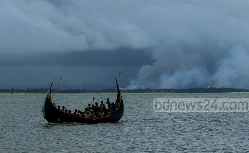 নৌকায় সমুদ্র পাড়ি দিয়ে বাংলাদেশে প্রবেশের সময় প্রবল স্রোতে কত সংখ্যক নারী-শিশু প্রতিনিয়ত প্রাণ হারাচ্ছে তার হিসাব কে রাখে 