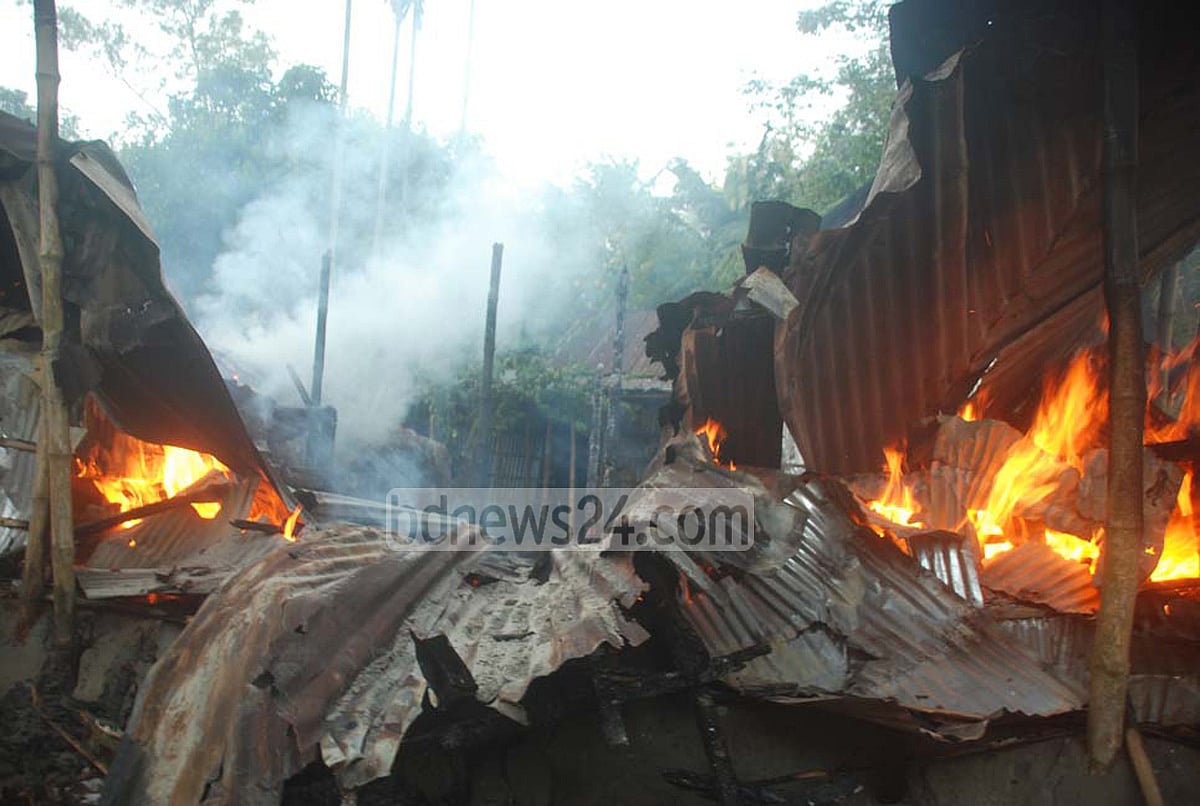সাম্প্রদায়িক সম্প্রীতি না নীরব সাম্প্রদায়িকতা: প্রেক্ষাপট বাংলাদেশ