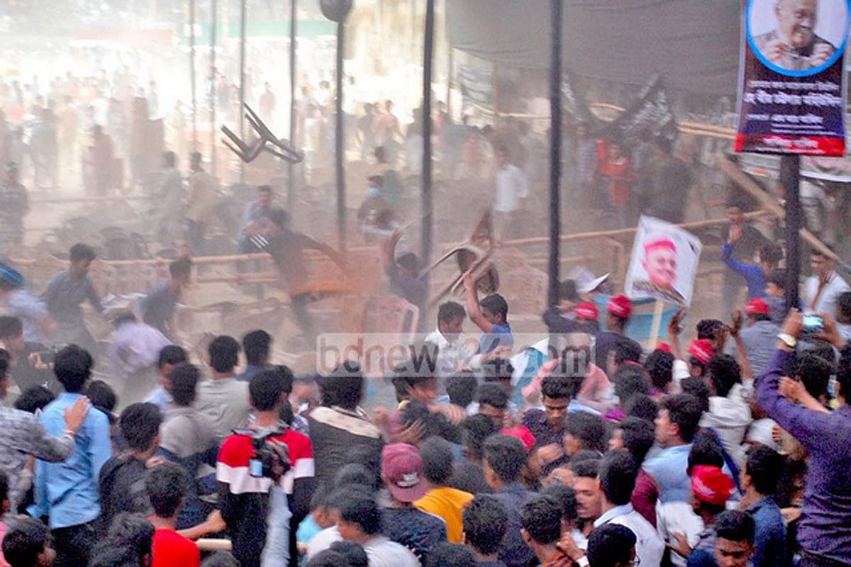 গৌরব হারানো, লজ্জায় লাল ছাত্রলীগ, সামলাবে কে?