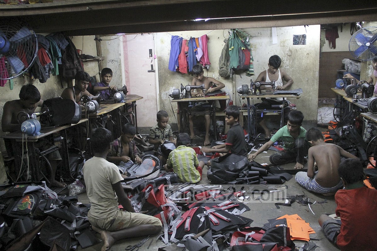 অপ্রাতিষ্ঠানিক খাত: সমস্যা ও অপার সম্ভাবনা