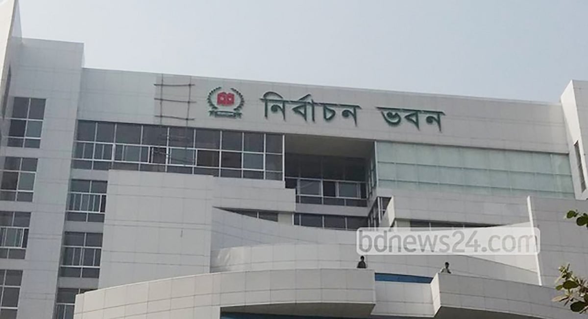 কেবল ক্ষমতাপন্থী হয়ে টিকে থাকা যায় না
