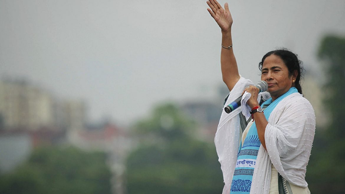 মমতার লক্ষ্য কি গৃহযুদ্ধ?