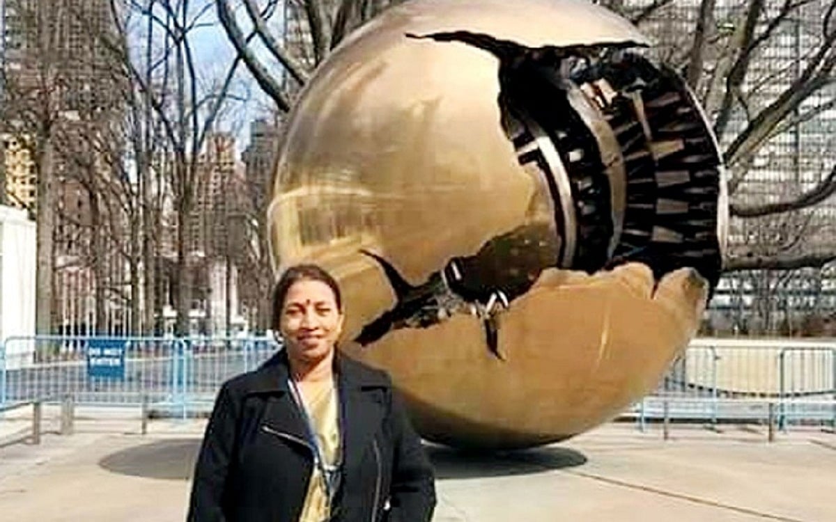 আমরা কি প্রিয়া সাহার প্রতি সুবিচার করছি?