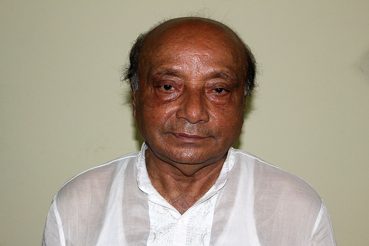 ছাত্রলীগ আজ কার আদর্শ ধারণ করছে?