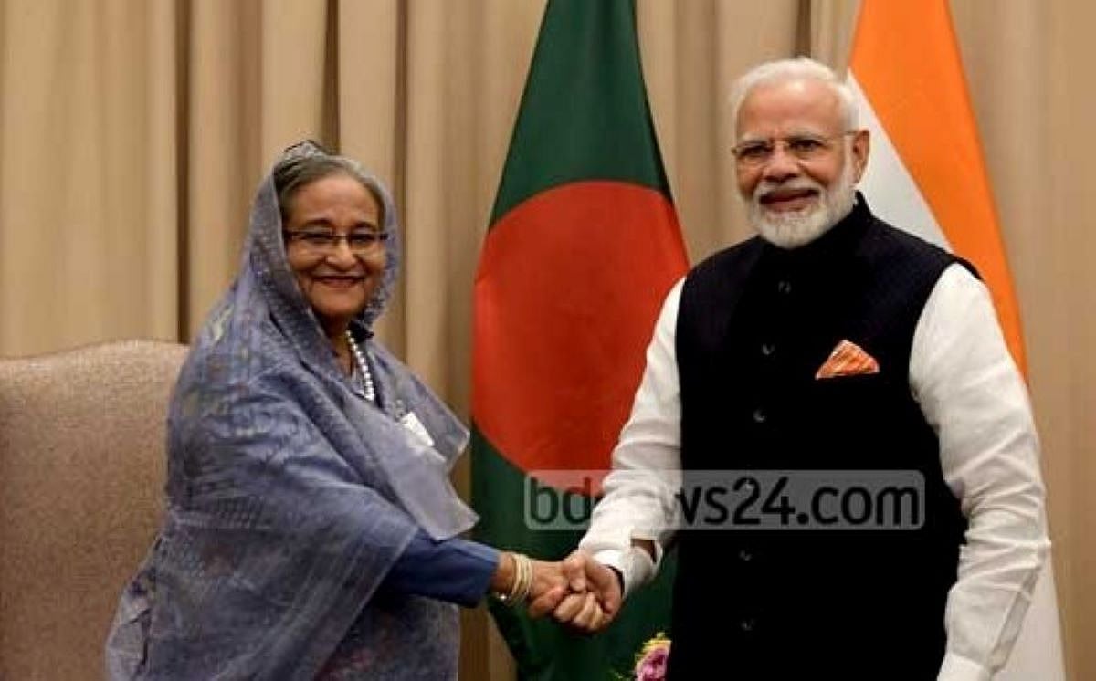 প্রধানমন্ত্রীর দিল্লি সফর: কাঁটাতারে ঘেরা বাংলাদেশের কূটনীতি