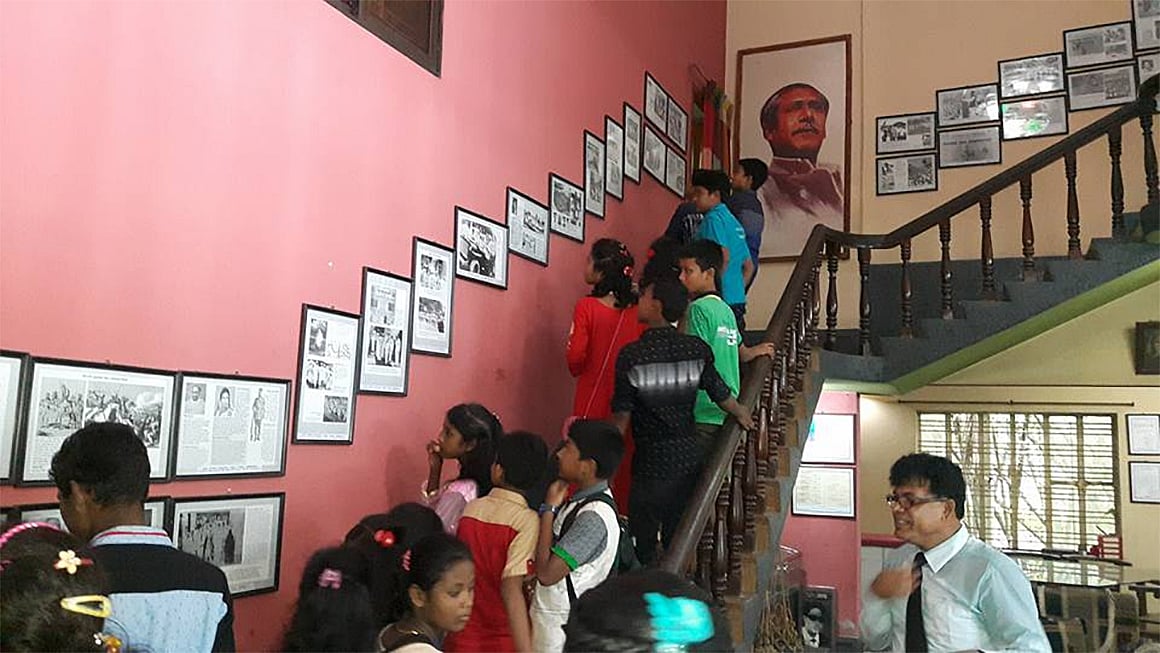 ইতিহাস ও ঐতিহ্য রক্ষায় চাই নতুনত্ব