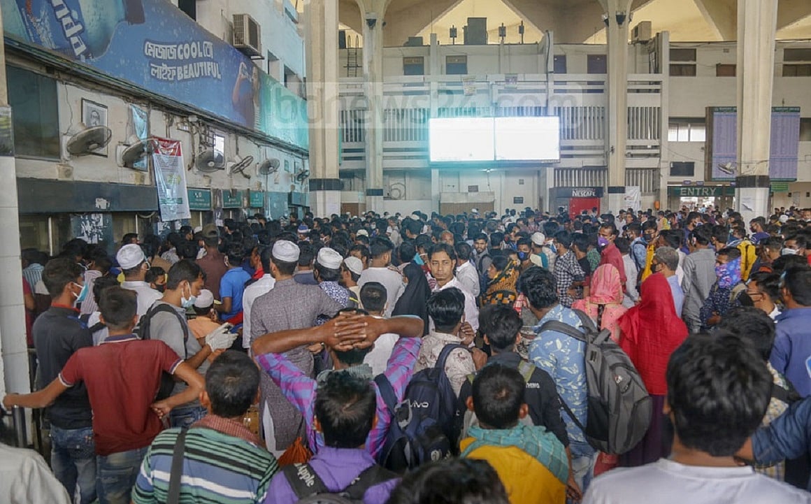 করোনাভাইরাস এখন গ্রামের বাড়িতে