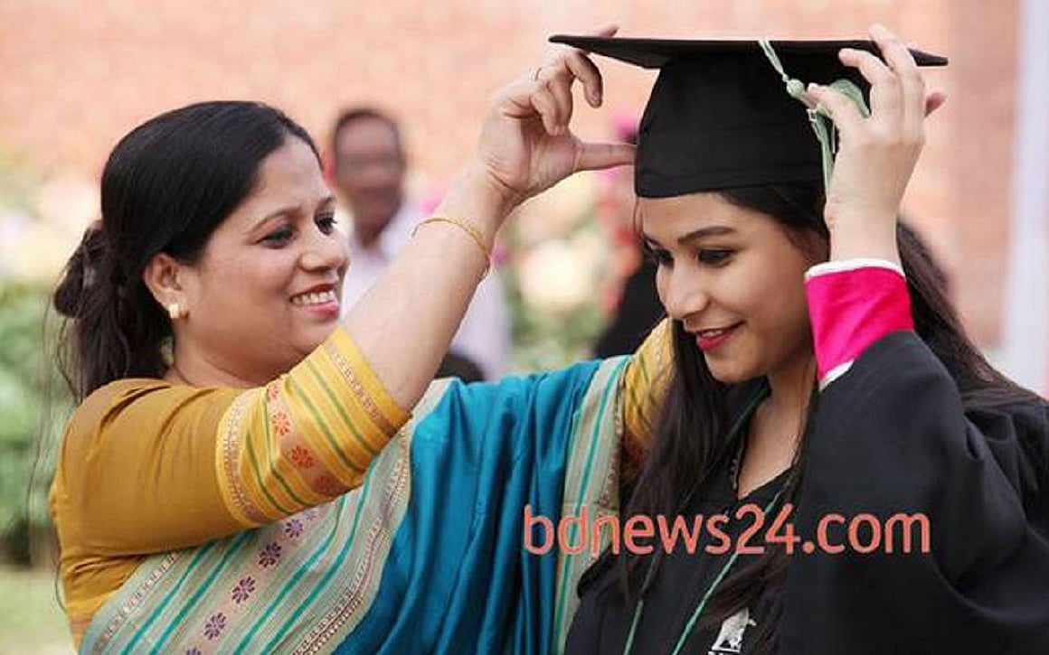 মধুর আমার মায়ের হাসি