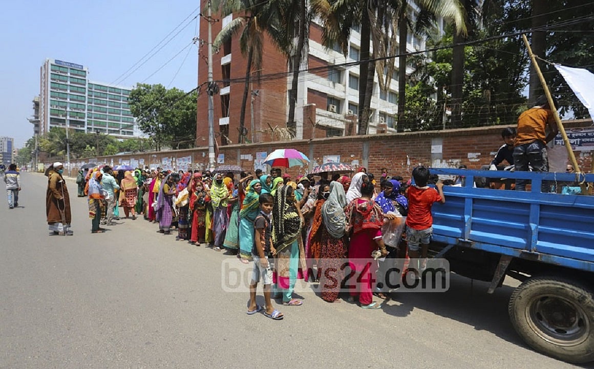 গরিব বাঁচাতে প্রয়োজনে ধনীদের উপর করারোপ করা হোক