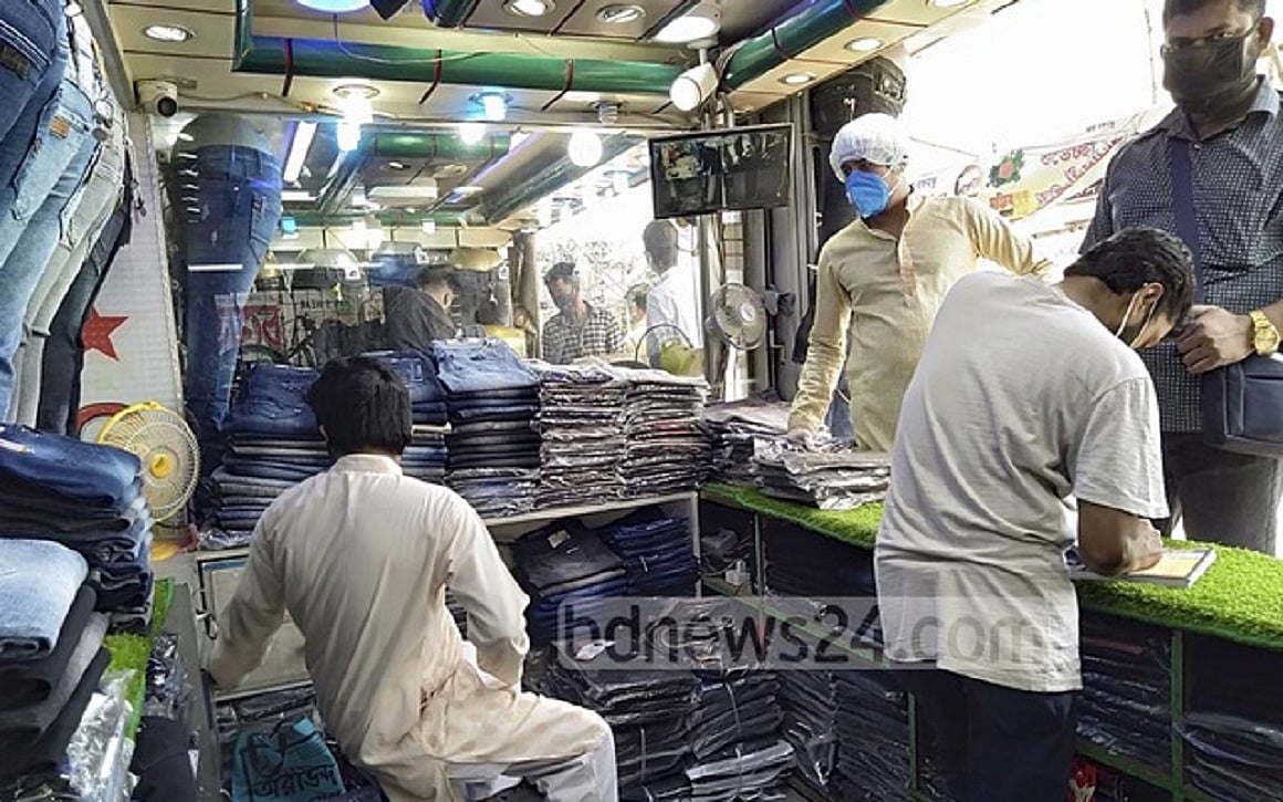 লকডাউন শিথিল: করোনাভাইরাসের সংক্রমণ কী অবস্থায়?