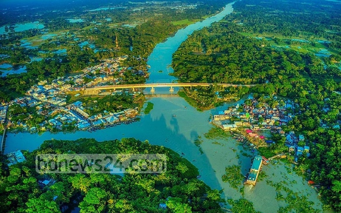 নদীর সাড়ে সর্বনাশ করে মানুষ বলছে ‘সর্বনাশা নদী’