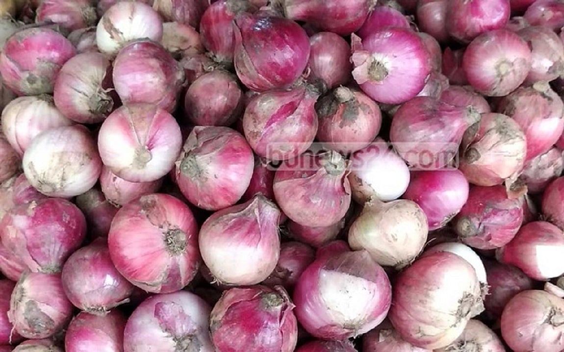 পেঁয়াজের ঝাঁজে ভারতীয় গন্ধ, প্রতিকার?