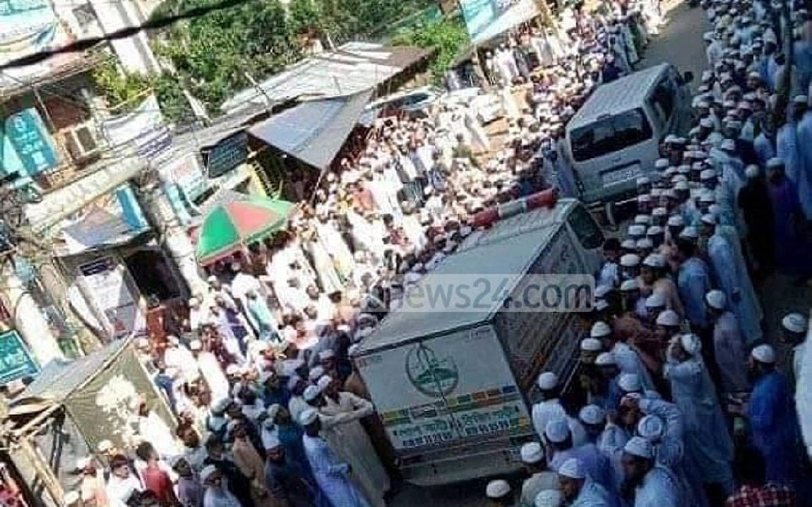 চেতনায় কী মরচে ধরেছে না আগাছা হয়ে গেছে?