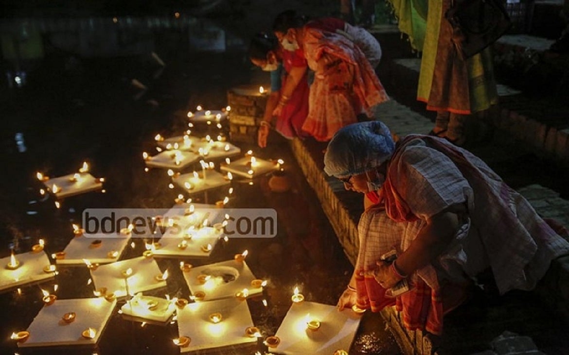 দেওয়ালি বা দীপাবলি উৎসবের কথা