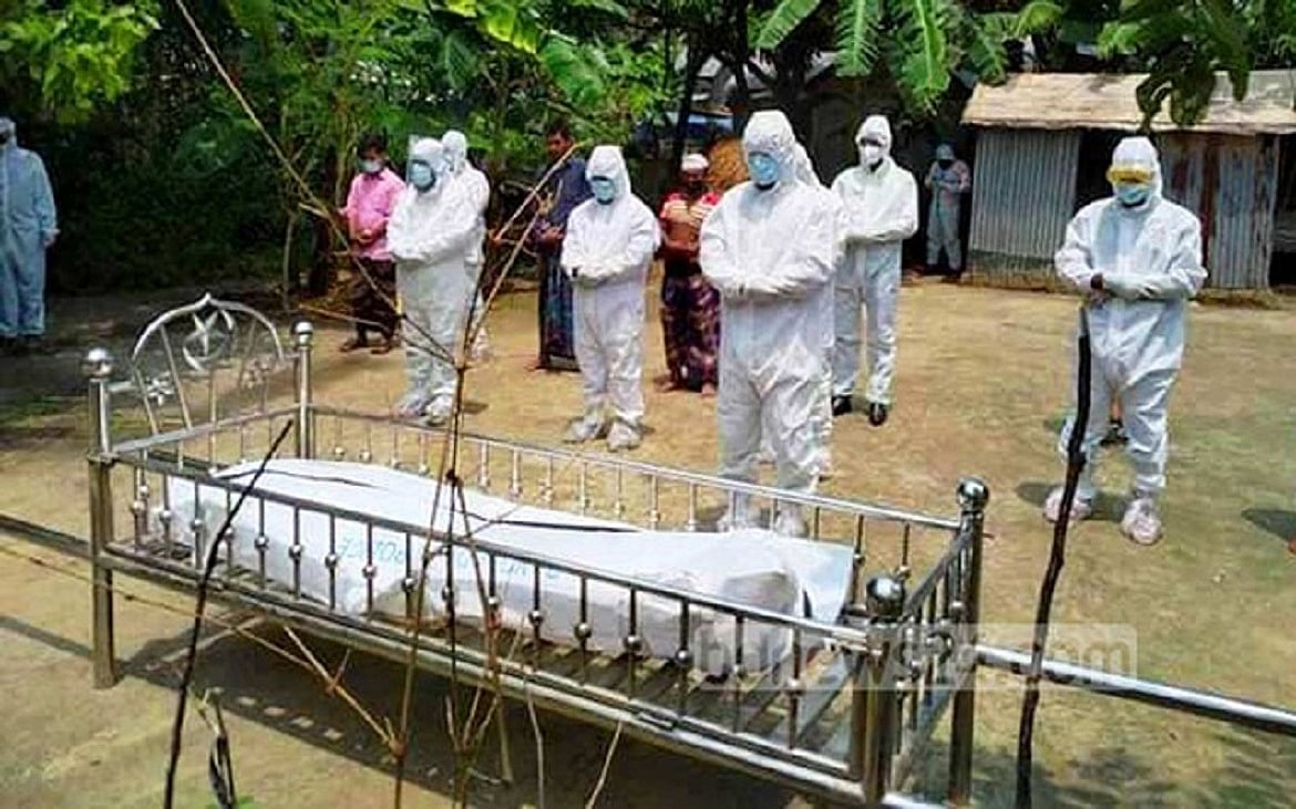 যে হারায় শুধু সে-ই জানে