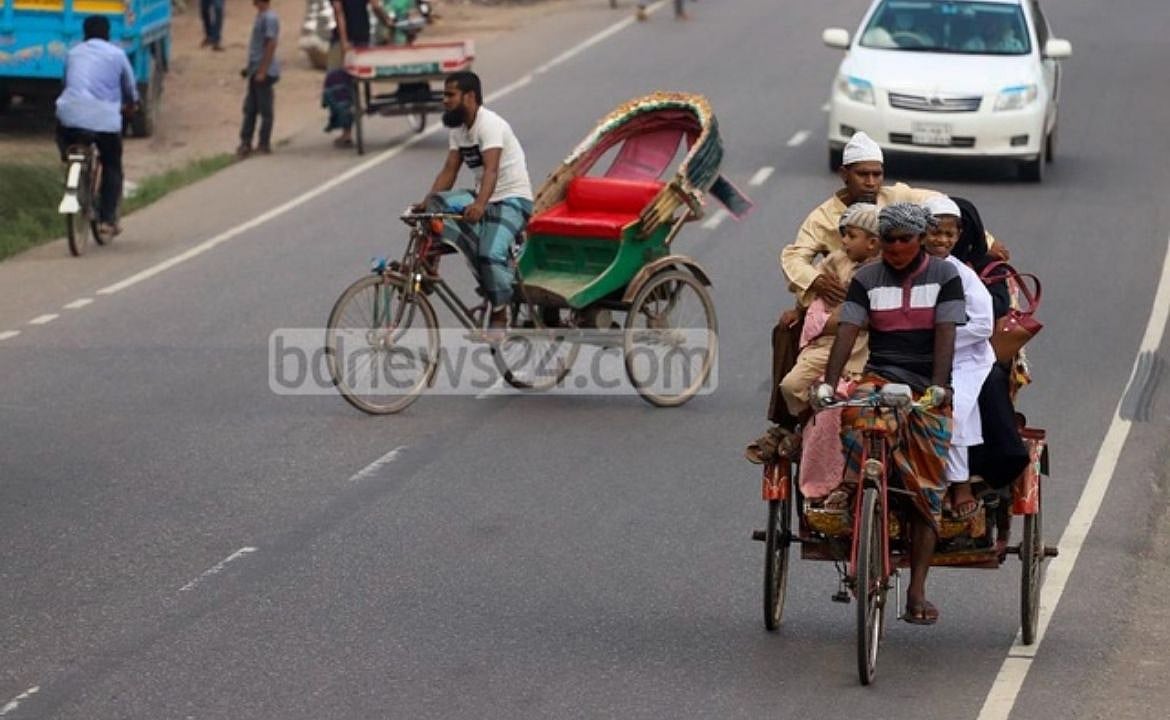 ইঞ্জিন চালিত রিকশা-ভ্যান বন্ধে নৈবচ নৈবচ