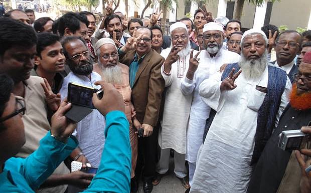 গঠনতান্ত্রিকভাবে প্রধান রাজনৈতিক দলগুলি তৃণমূলের জন্য রাজনীতিবান্ধব নয়, গণতন্ত্রমুখীও নয় গঠনতান্ত্রিকভাবে প্রধান রাজনৈতিক দলগুলি তৃণমূলের জন্য রাজনীতিবান্ধব নয়, গণতন্ত্রমুখীও নয়