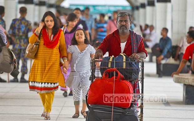প্রতি ঈদের মতো এবারও বাড়ি ফেরার অভিজ্ঞতা যে অধিকাংশ ক্ষেত্রেই সুখকর হবে না সেটি বলার অপেক্ষা রাখে না 