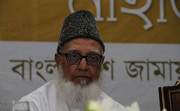 তার বিরুদ্ধে মোট বায়ান্নটি অভিযোগ ছিল যা শুধু পড়তেই সময় লেগেছিল পাঁচ দিন 