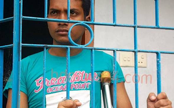 এই সাংবাদিকরাই ঝালকাঠির লিমনের ওপর 'র‌্যাব'এর নিষ্ঠুরতা এবং নির্যাতনের কথা তুলে এনেছেন 