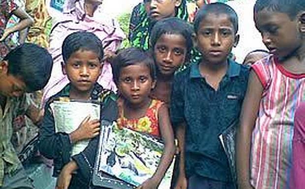 নানা রকমের প্রাথমিক শিক্ষা বাণিজ্য ভেবে বাজারজাত করা হচ্ছে 