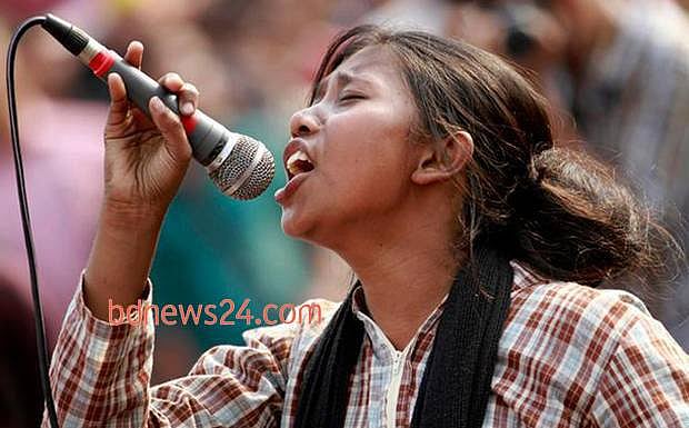 কী দেখিনি আমরা, দেশের সর্বাধিক বিক্রিত কাগজে শ্লোগানকন্যা খ্যাত লাকিকে নিয়ে কেচ্ছা ছাপানো হল কী দেখিনি আমরা, দেশের সর্বাধিক বিক্রিত কাগজে শ্লোগানকন্যা খ্যাত লাকিকে নিয়ে কেচ্ছা ছাপানো হল
