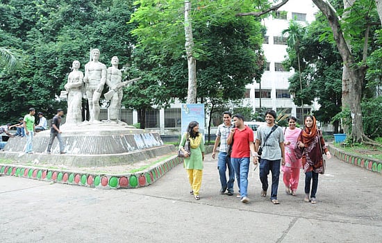 আমাদের শিক্ষায় বর্তমানে যে ধরনের মনমতলবি সিদ্ধান্ত গ্রহণ করা হচ্ছে তাতে শিক্ষার কতটুকু কী উপকার হচ্ছে, ভেবে দেখার বিষয় 
