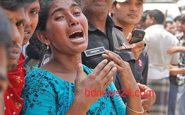 ইতিহাসের অন্যতম মর্মান্তিক দুর্ঘটনায় স্বজনহারাদের আহাজারি 