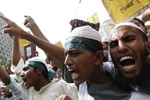 Members of the Islami Oikya Jote (IOJ) shout slogans during April 4 hartal. PHOTO: REUTERS 