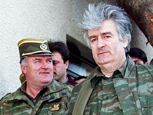 File picture shows Bosnian Serb wartime leader Radovan Karadzic (R) and his general Ratko Mladic on Mountain Vlasic, April 1995 file photo. Photo: Reuters 